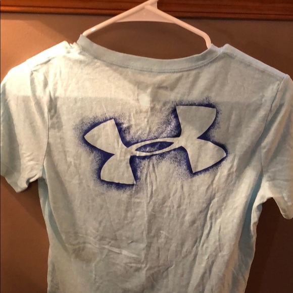 Under Armour t-shirt - Picture 2 of 3